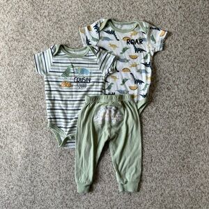 5/$25 Baby Gear Boy 3-Piece Dinosaur Bodysuit and Pants Set